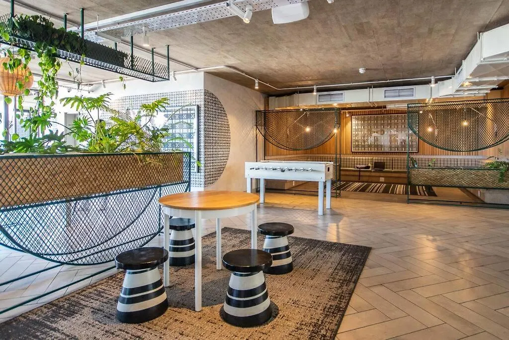 515 Wex1 Funky Studio Cape Town 0*,
